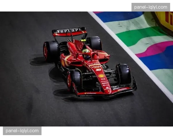 F1沙特大奖赛正赛:维斯塔潘轻松夺冠,法拉利两车手为亚军展开队内缠斗