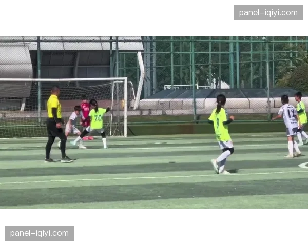 “足球回归社区”:亚特兰大俱乐部组织全城青少年训练日活动